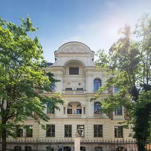 Hotel Uhland, Múnich